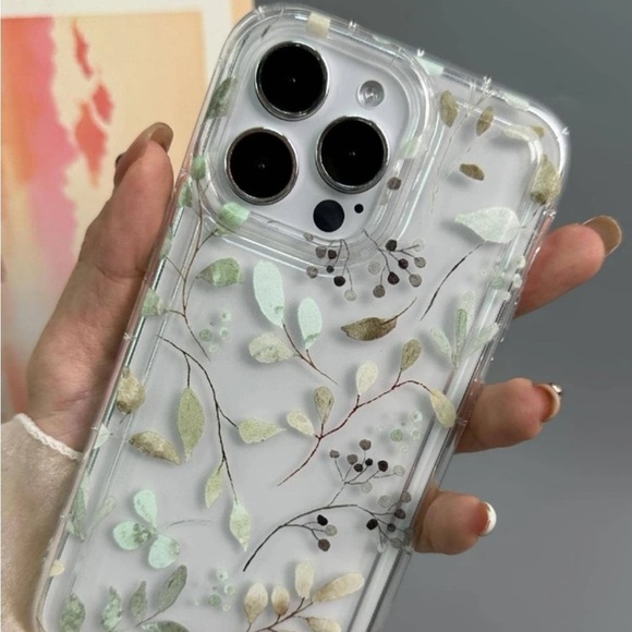 Accessories - ⚠️Clearance iPhone 15/Pro/Pro Max Cute Leaves Phone Case